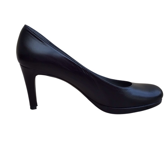 Stuart Weitzman Platswoon Black Leather Pumps - Picture 9 of 15